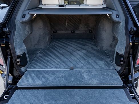 Used 2025 Rolls-Royce Cullinan image 51