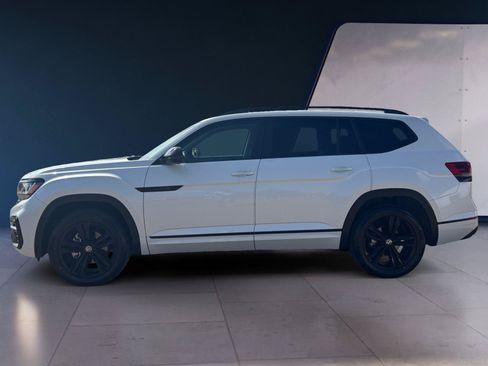 Used 2023 Volkswagen Atlas SEL R-Line AWD/4WD image 2