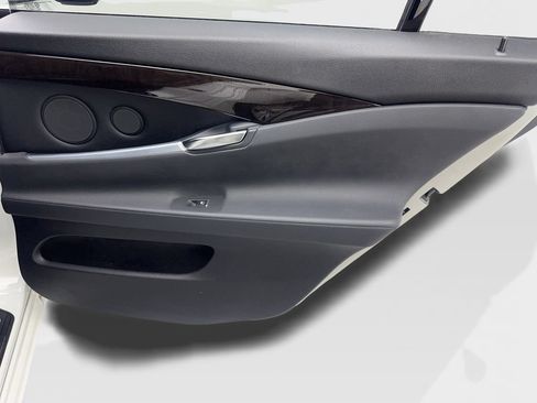 Used 2014 BMW 535i Gran Turismo RWD image 43