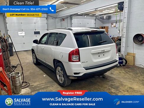 Used 2012 Jeep Compass Sport image 4
