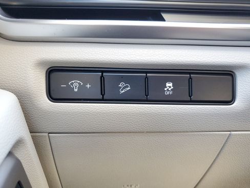 Certified 2024 Kia Telluride S w/ S Sunroof Package image 25