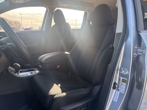 Used 2022 Subaru Ascent Premium w/ Convenience Package image 16