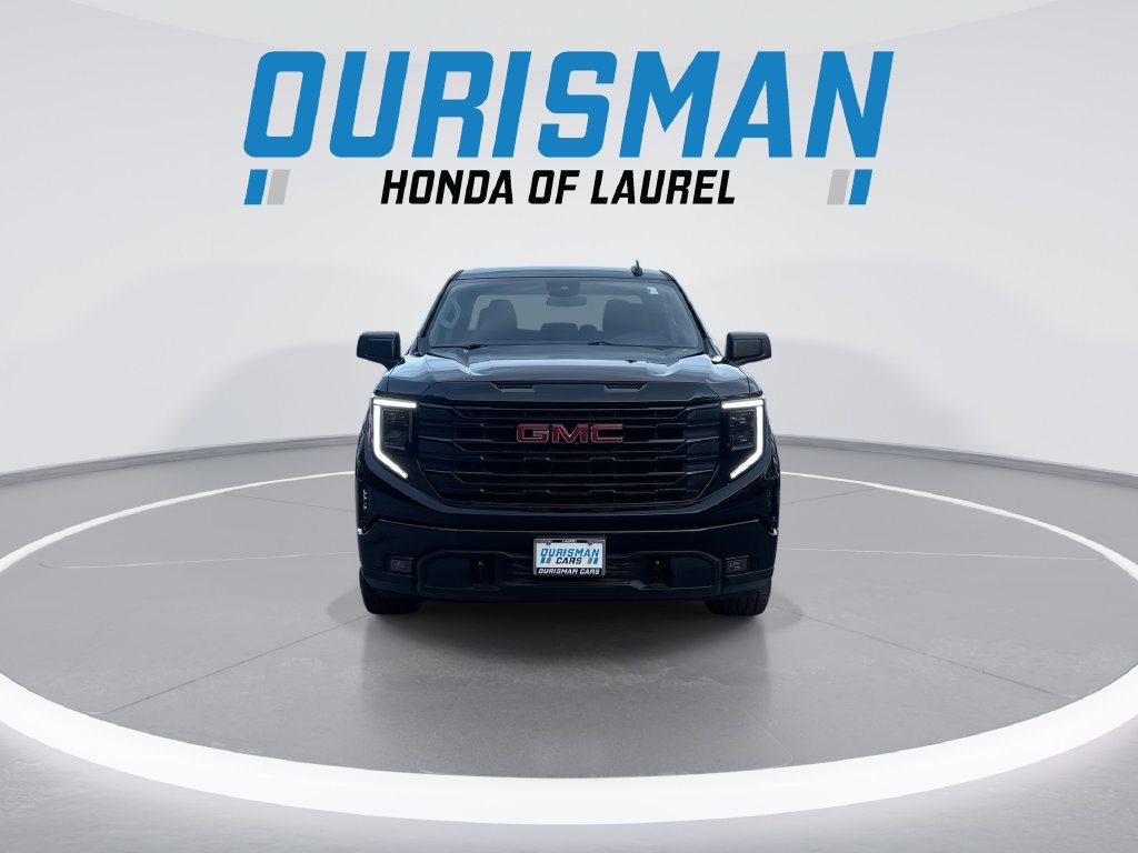 Used 2024 GMC Sierra 1500 Elevation AWD/4WD image 3