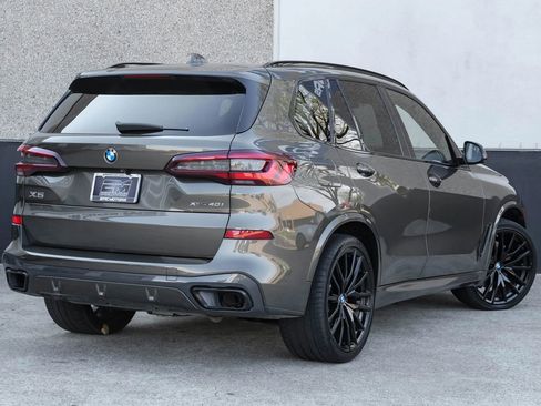Used 2022 BMW X5 xDrive40i w/ M Sport Package image 11
