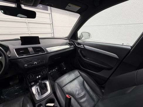 Used 2018 Audi Q3 2.0T Premium w/ Convenience Package AWD/4WD image 33