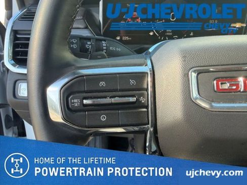 Used 2025 GMC Acadia Elevation FWD image 43