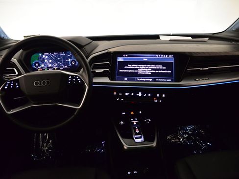 Used 2023 Audi Q4 e-tron Premium Plus w/ Premium Plus image 13