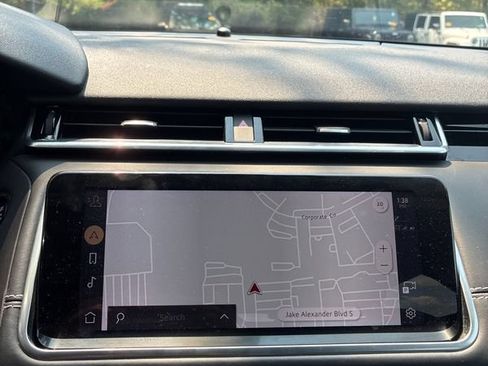 Used 2022 Land Rover Range Rover Velar R-Dynamic S AWD/4WD image 8