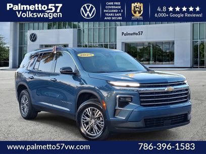 Used 2025 Chevrolet Traverse LT