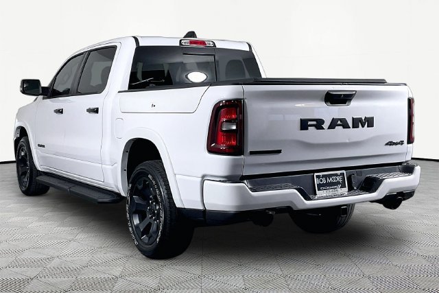 Used 2025 RAM 1500 Big Horn AWD/4WD image 3