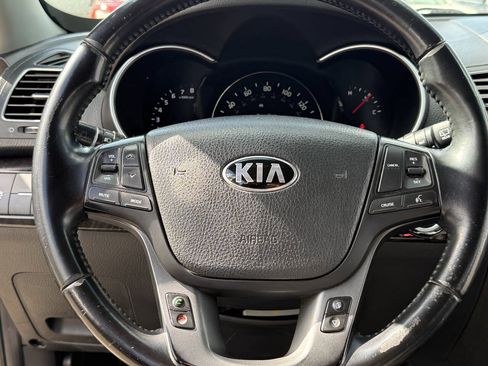 Used 2014 Kia Sorento LX AWD/4WD image 10