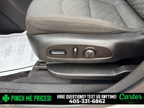 Used 2020 Chevrolet Equinox LT image 24