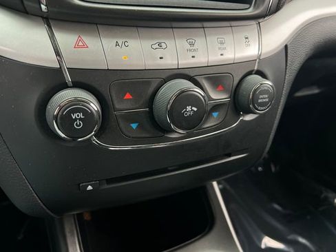 Used 2018 Dodge Journey SE w/ Connectivity Group image 24