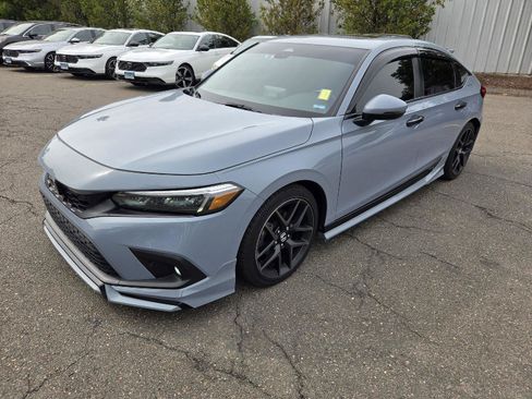 Used 2023 Honda Civic Sport Touring image 3