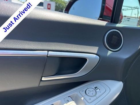 Used 2025 Hyundai Sonata SEL FWD image 12