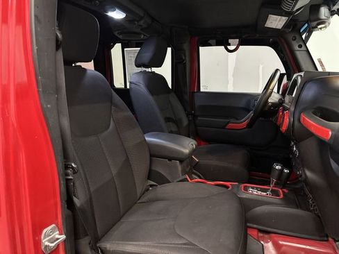 Used 2014 Jeep Wrangler Unlimited Sport w/ Quick Order Package 24S AWD/4WD image 28
