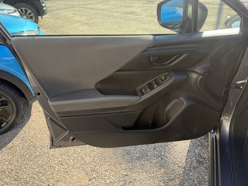 Used 2024 Subaru Crosstrek 2.0i Premium image 11