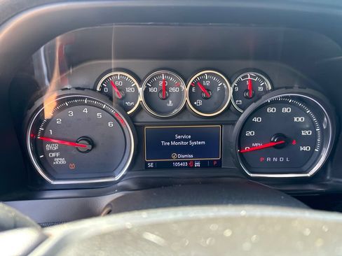 Used 2020 Chevrolet Silverado 1500 LT Trail Boss AWD/4WD image 11