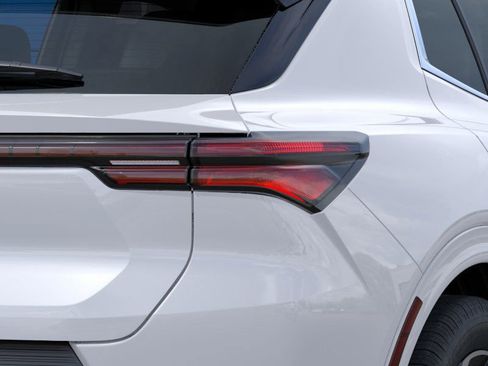 New 2025 Chevrolet Equinox EV LT w/ LPO, Blackout Package image 12