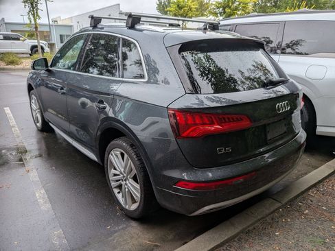 Used 2019 Audi Q5 2.0T Premium Plus w/ Premium Plus Package AWD/4WD image 4