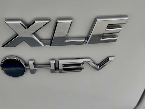 Certified 2025 Toyota RAV4 XLE AWD/4WD image 14