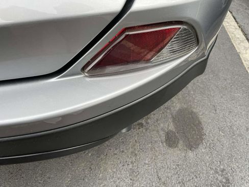 Used 2018 Toyota RAV4 LE image 24