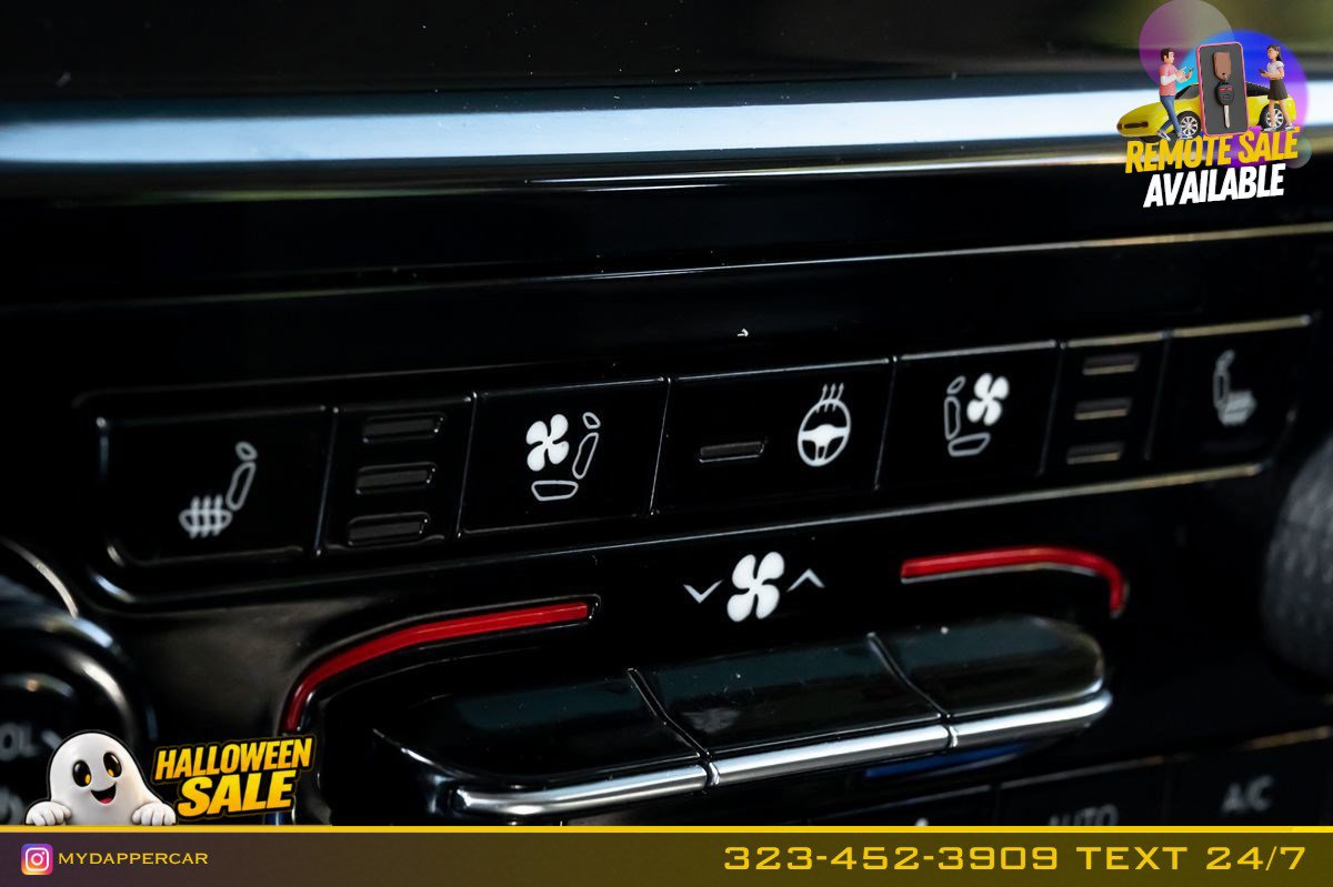 Used 2023 Jeep Grand Cherokee Limited w/ Luxury Tech Group II RWD image 34