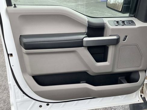 Used 2018 Ford F150 XLT w/ Trailer Tow Package image 23