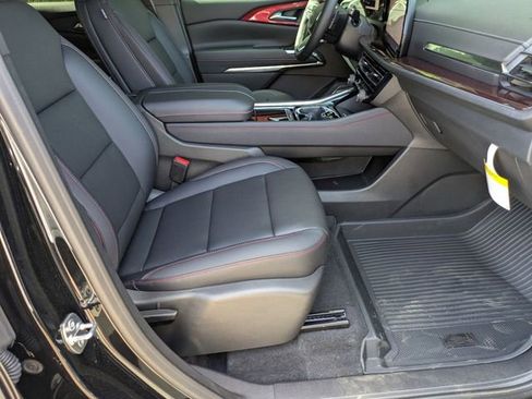 New 2026 Chevrolet Traverse Z71 w/ Enhanced Driving Package AWD/4WD image 39
