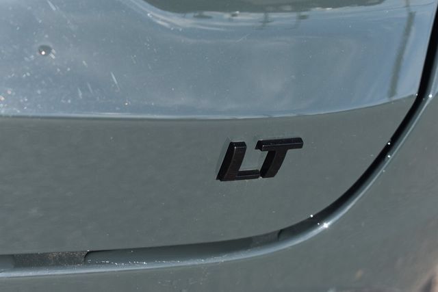 Used 2025 Chevrolet Trax LT w/ LT Convenience Package FWD image 14