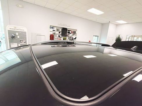 Used 2020 Chevrolet Equinox LT image 21