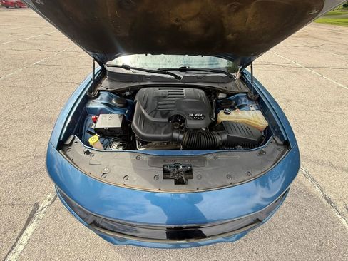 Used 2021 Dodge Charger SXT w/ Blacktop Package RWD image 9