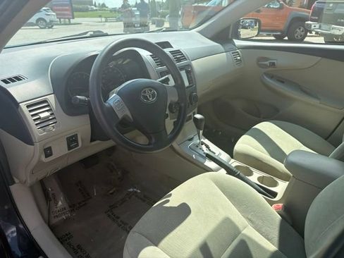 Used 2013 Toyota Corolla LE FWD image 9