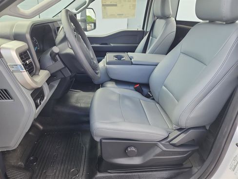 New 2025 Ford F350 XL w/ XL Chrome Package image 16