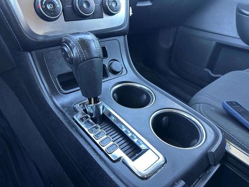 Used 2013 GMC Acadia SLE image 29