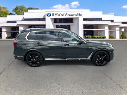 Used 2026 BMW X7 xDrive40i AWD/4WD image 8