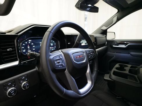 Used 2026 GMC Sierra 1500 Elevation AWD/4WD image 8