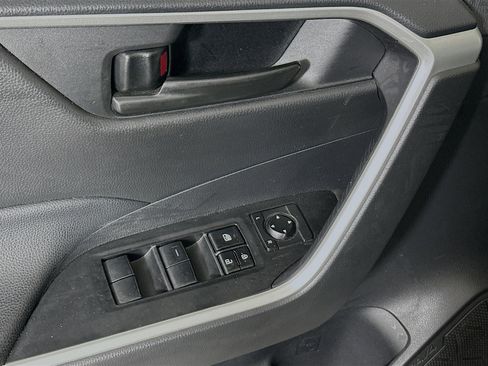 Used 2024 Toyota RAV4 LE AWD/4WD image 14