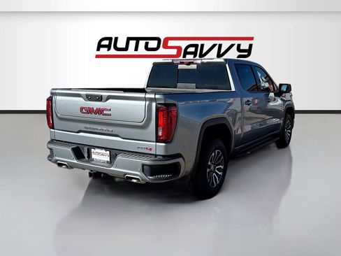 Used 2024 GMC Sierra 1500 AT4 w/ Technology Package AWD/4WD image 7