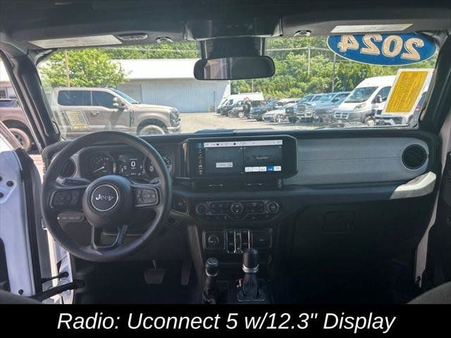 Certified 2024 Jeep Wrangler Unlimited w/ Convenience Group AWD/4WD image 13