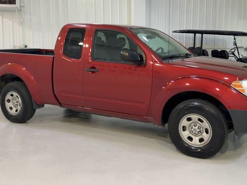 Used 2017 Nissan Frontier S RWD image 3
