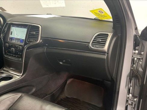 Used 2018 Jeep Grand Cherokee Trailhawk w/ Trailhawk Luxury Group AWD/4WD image 15