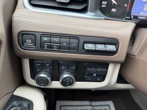 Used 2021 GMC Yukon XL Denali image 34