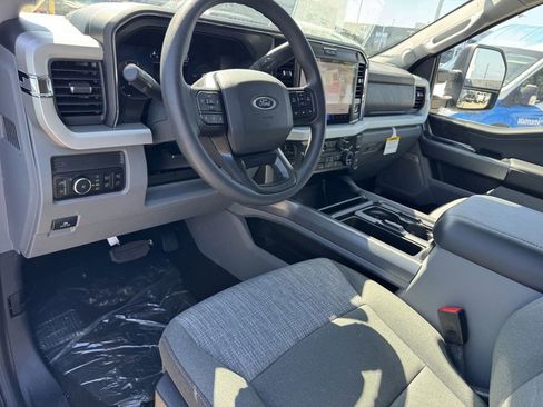 New 2026 Ford F250 XLT w/ XLT Premium Package AWD/4WD image 13
