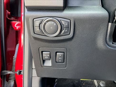 Used 2020 Ford F150 XLT w/ Equipment Group 302A Luxury AWD/4WD image 33