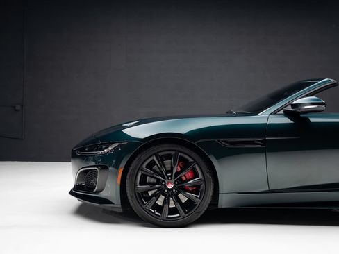 Used 2021 Jaguar F-TYPE R AWD/4WD image 22