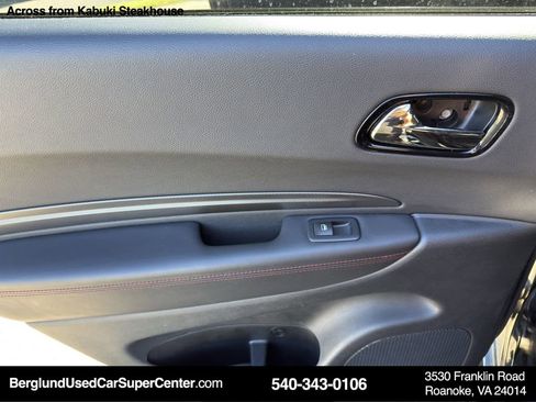 Used 2023 Dodge Durango GT image 35