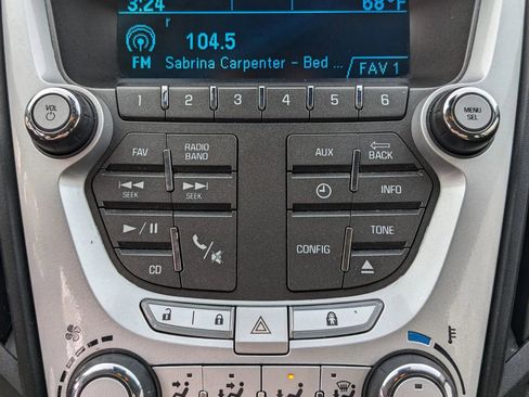 Used 2014 Chevrolet Equinox LS image 4