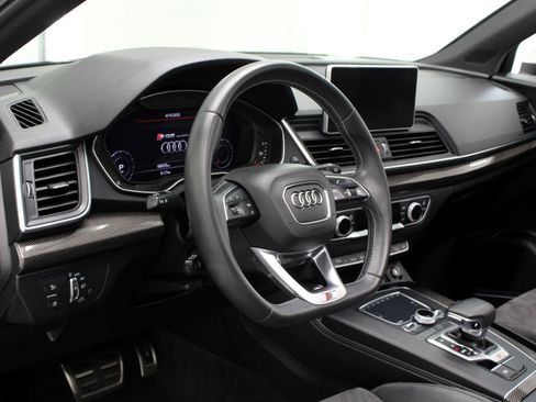 Used 2020 Audi SQ5 Premium Plus w/ Premium Plus Package image 32