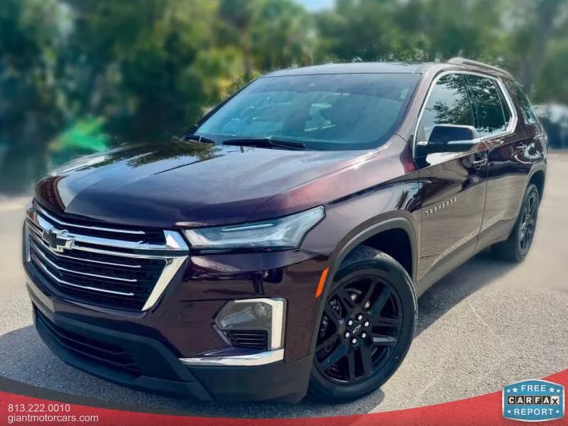 Used 2022 Chevrolet Traverse LT FWD image 1